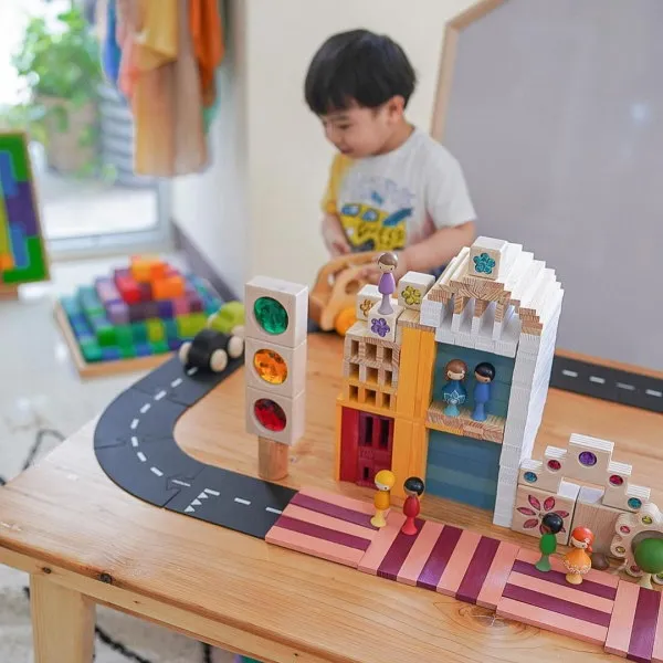 CLiCQUES | Magnetic Wooden Toys | Luca & Tom