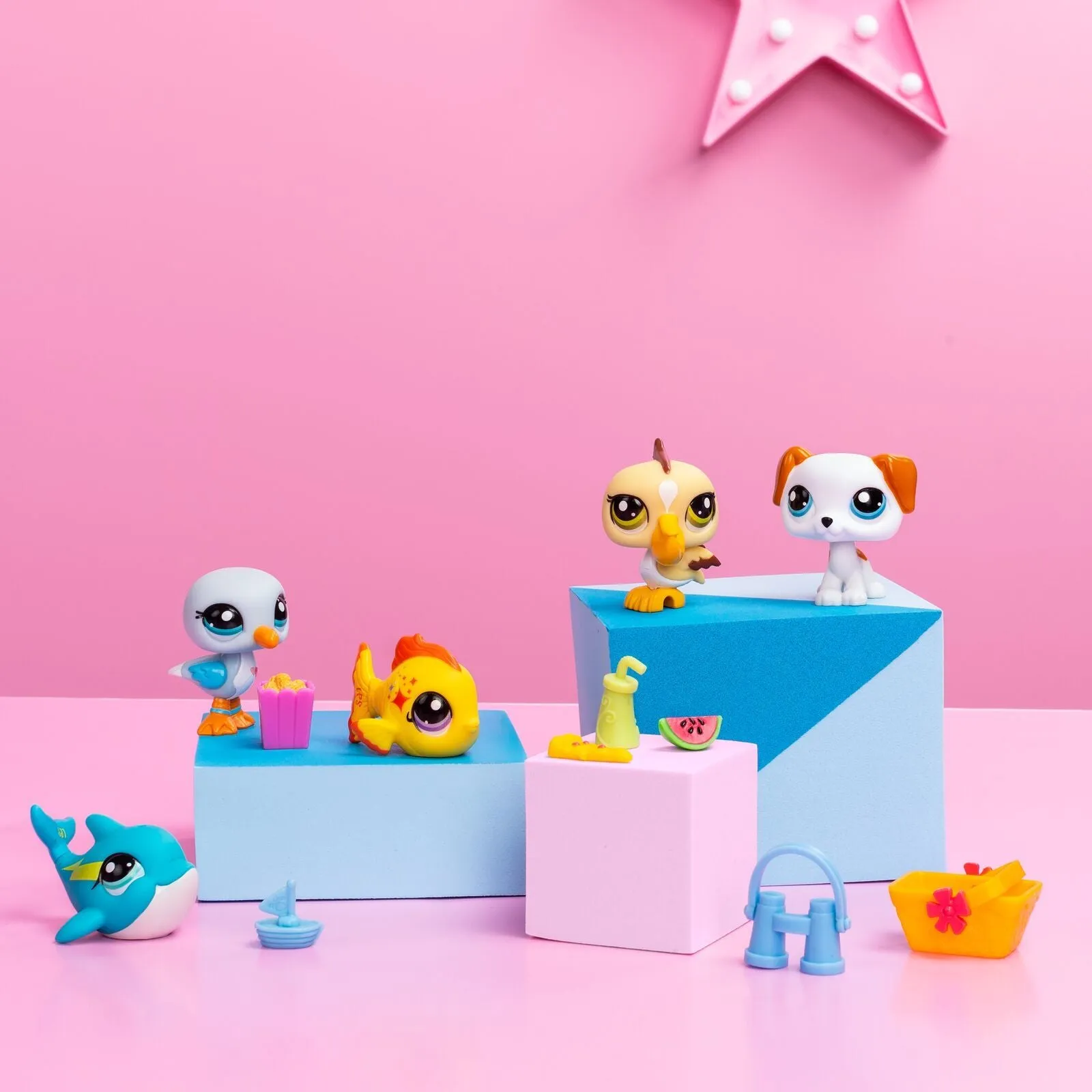 Littlest Pet Shop Beach Besties Collectors Set