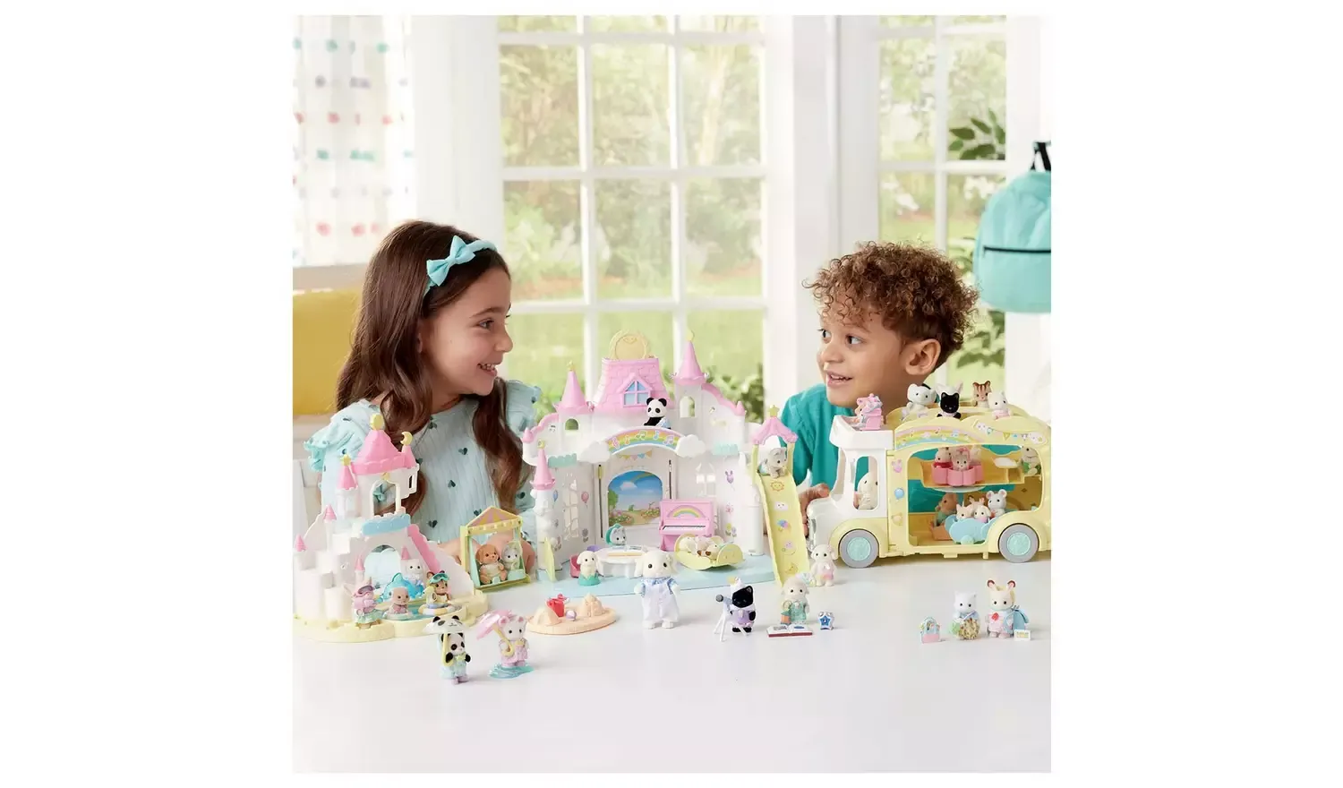 Sylvanian Families Nursery Friends - Rainy Day Duo